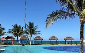FLATS APARTAMENTO ANCORAR em Porto de galinhas com cozinha
